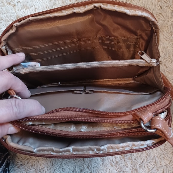 MultiSac Zippy Triple Compartment Crossbody Bag - Picture 6 of 9